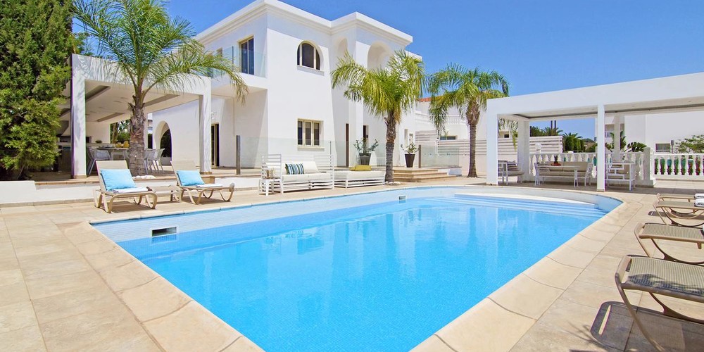 Villa Mia with swimming pool