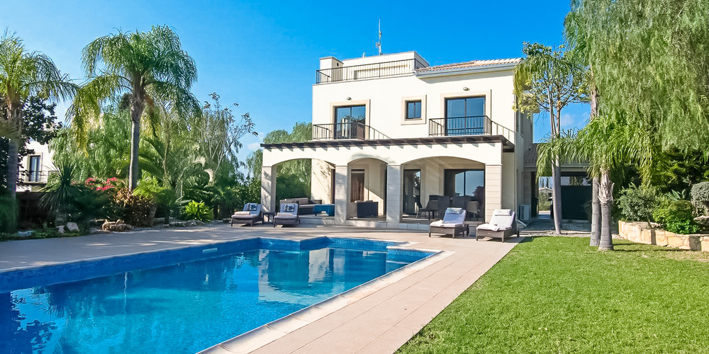 Villa Victoria with swimming pool