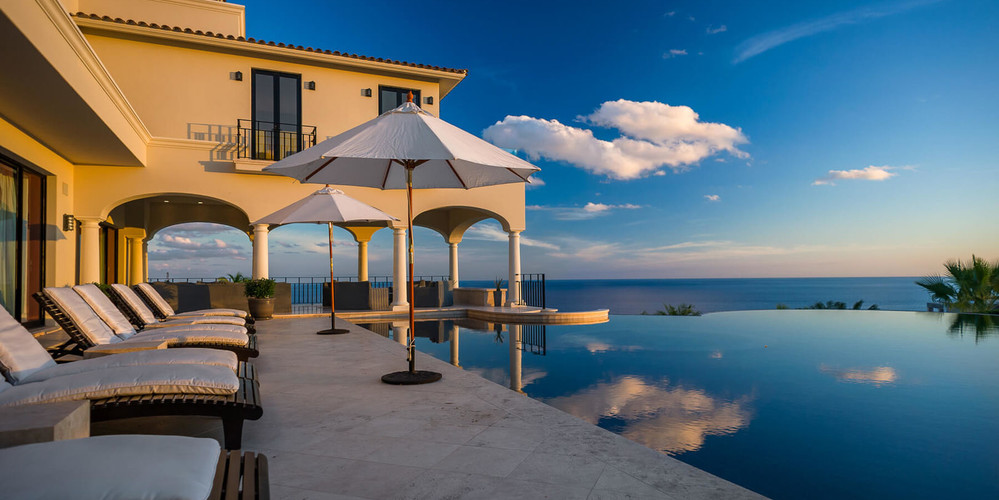 Acron Villa with swimming pool