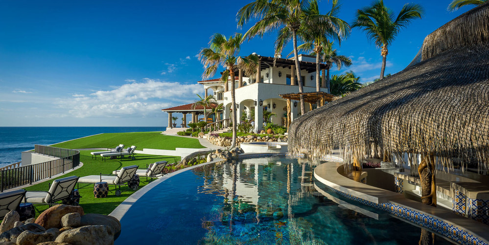 Villa Casa Barbeiro with swimming pool