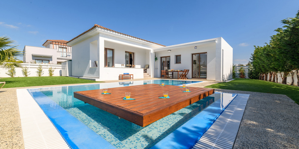 Napa Sunlight Villa with swimming pool