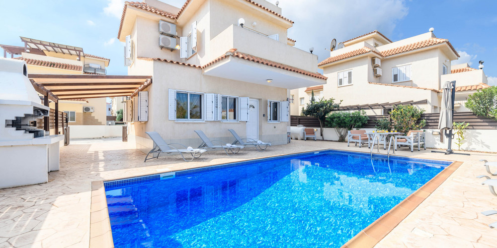 Villa Trinity View with swimming pool