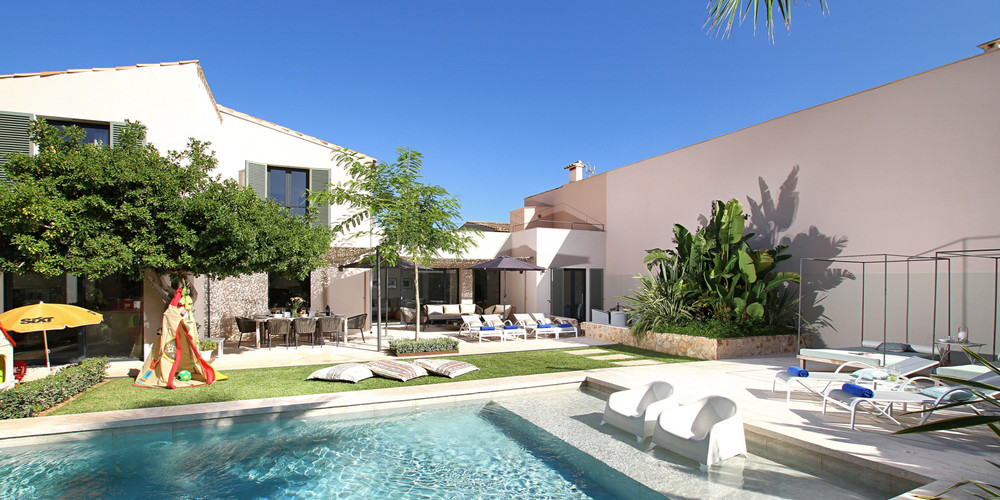 Villa Maronja with swimming pool