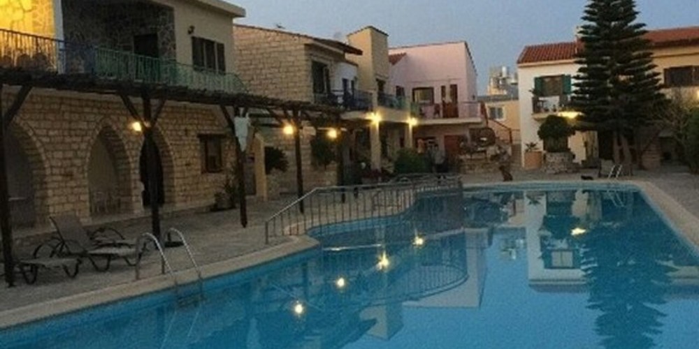 Apartment (Flat) in Germasoyia Tourist Area, Limassol with swimming pool