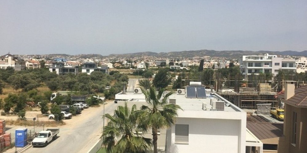 Apartment (Flat) in Germasoyia Tourist Area, Limassol with swimming pool