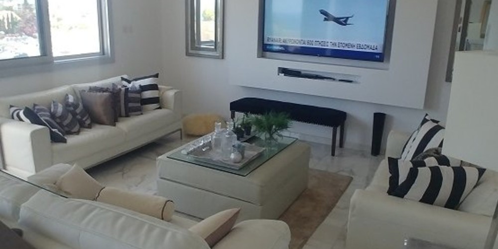 Apartment (Penthouse) in Amathus Area, Limassol