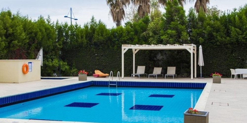 Apartment (Flat) in Germasoyia Tourist Area, Limassol with swimming pool