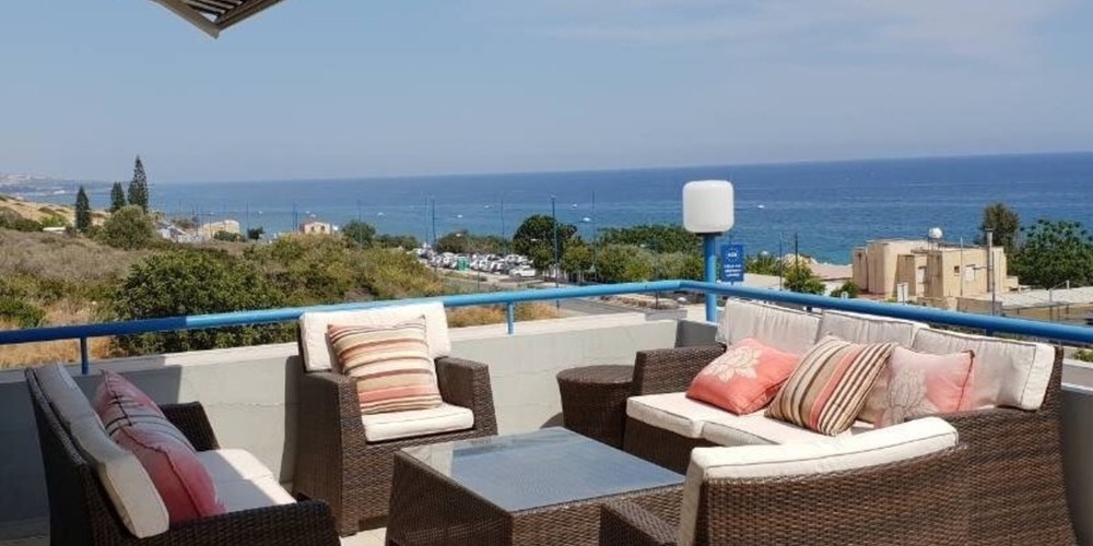 Apartment (Flat) in Amathus Area, Limassol with swimming pool