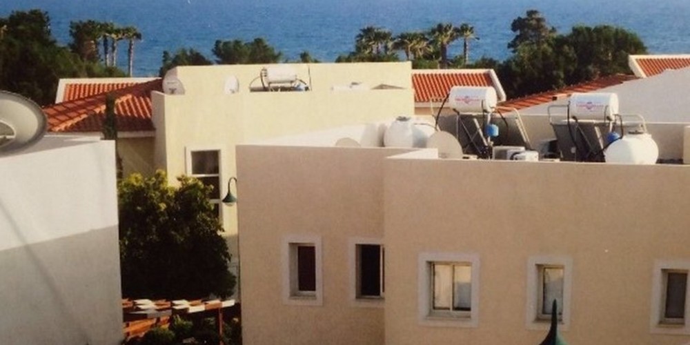 Apartment (Flat) in Le Meridien Area, Limassol with swimming pool