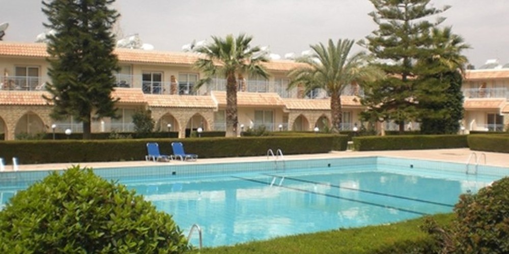Apartment (Flat) in Germasoyia Tourist Area, Limassol with swimming pool