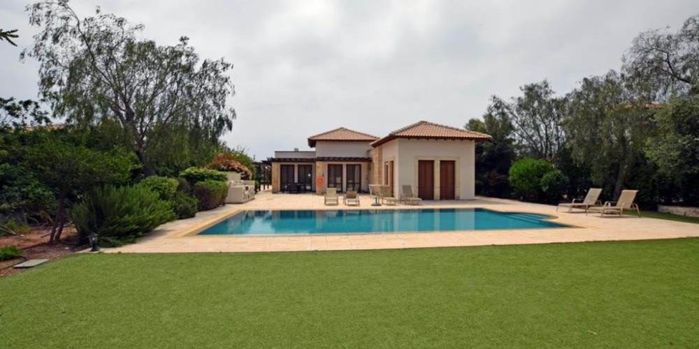 Stunning Four Bedroom Villas In Prestigious Area with swimming pool