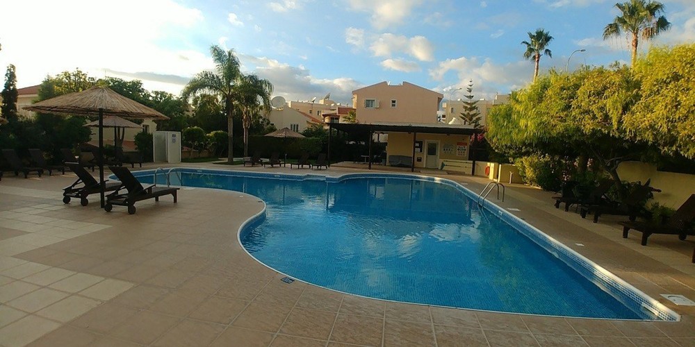 Apartment (Flat) in Le Meridien Area, Limassol with swimming pool