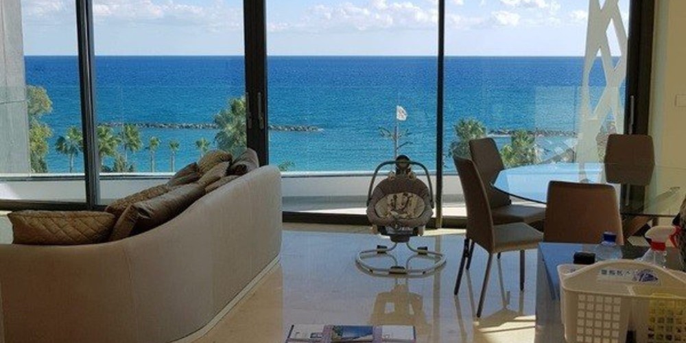 Apartment (Flat) in Germasoyia Tourist Area, Limassol with swimming pool