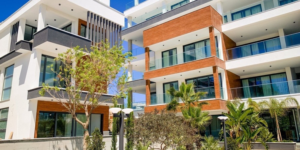 Apartment (Flat) in Germasoyia Tourist Area, Limassol with swimming pool