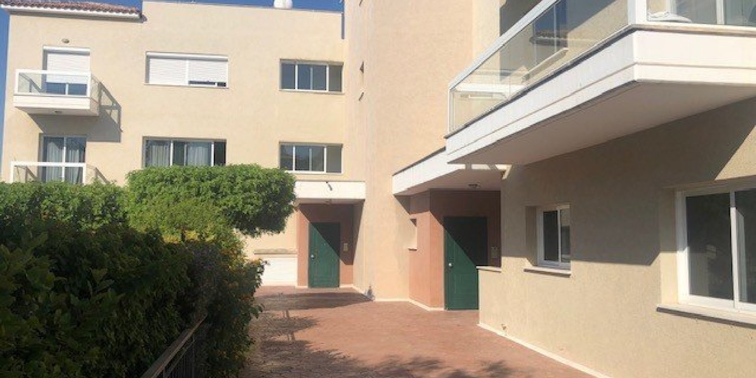 Apartment (Penthouse) in Germasoyia Tourist Area, Limassol