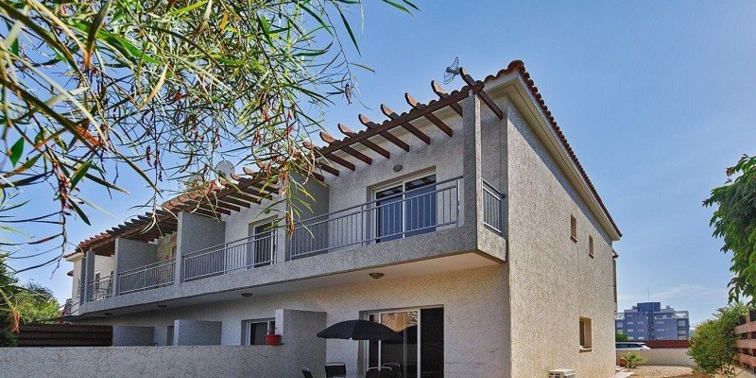 House (Maisonette) in Germasoyia Tourist Area, Limassol