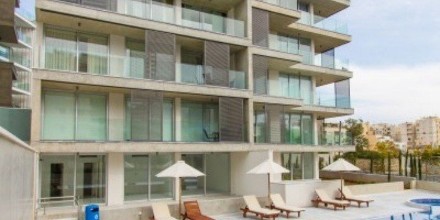 Apartment (Flat) in Neapoli, Limassol with swimming pool