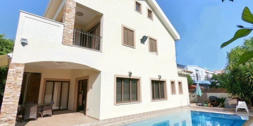 House in Archangelos, Nicosia