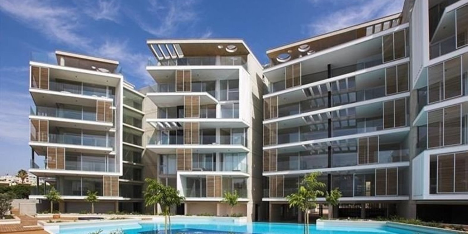 Apartment (Flat) in Neapoli, Limassol with swimming pool