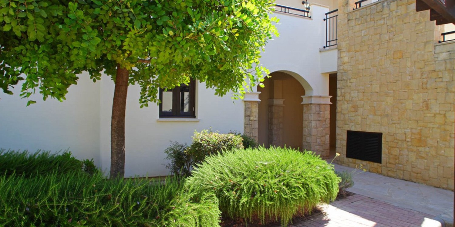 Apartment (Flat) in Aphrodite Hills, Paphos with swimming pool
