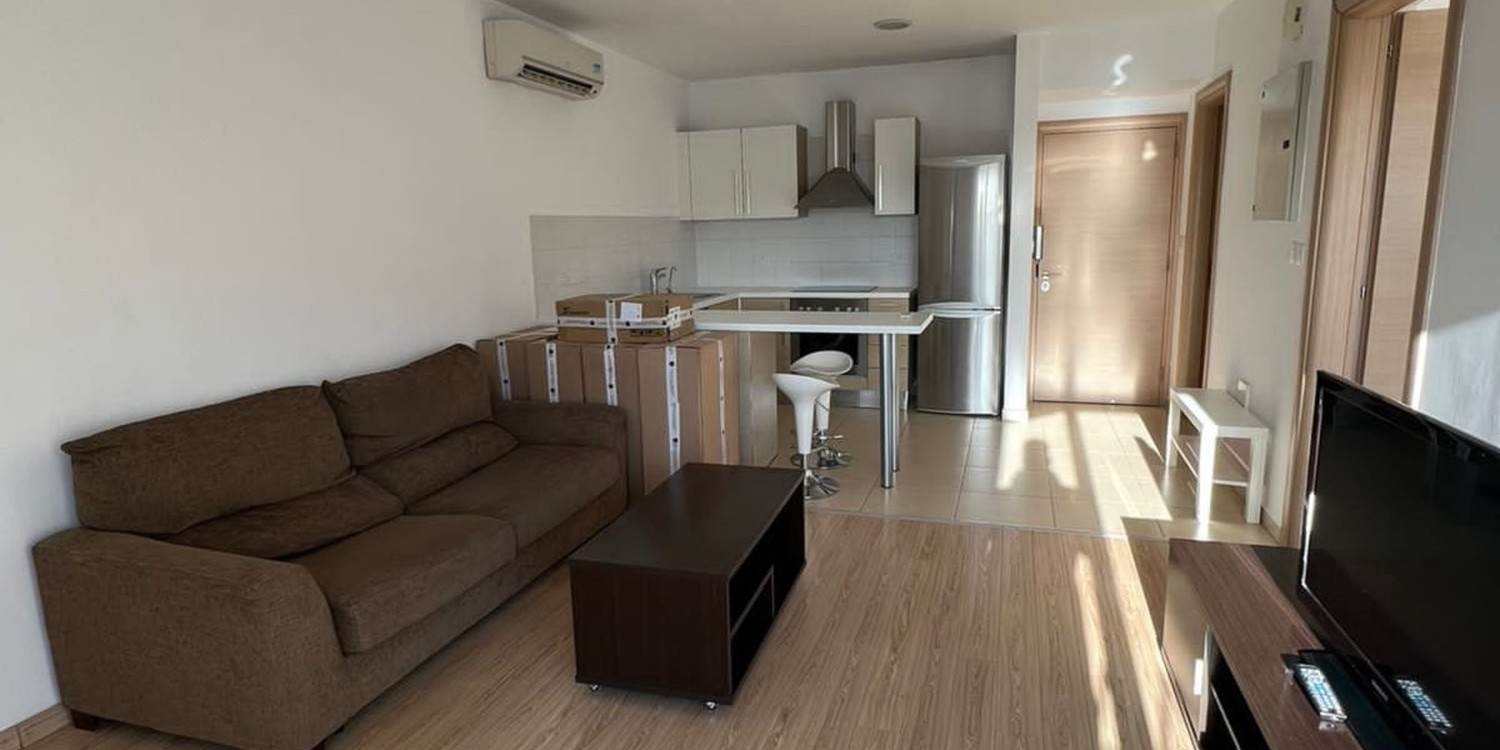 Apartment (Flat) in Molos Area, Limassol with swimming pool