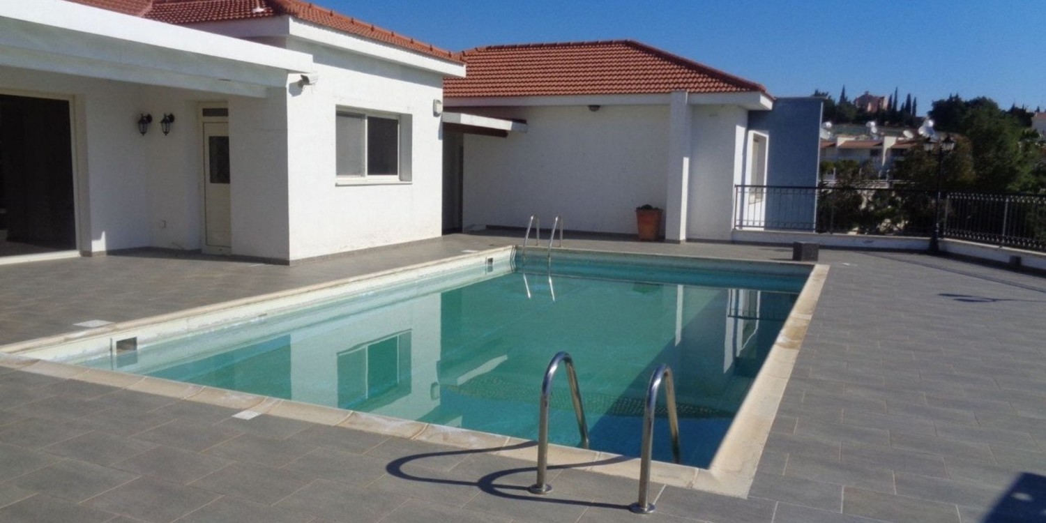 House (Semi detached) in Agios Tychonas, Limassol