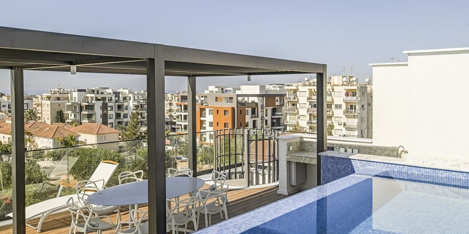 Apartment (Penthouse) in Potamos Germasoyias, Limassol