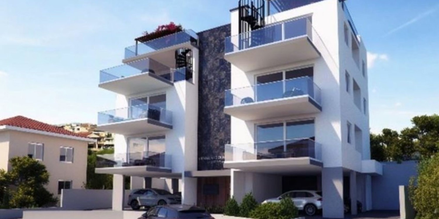 Modern 5-Bedroom Villa with swimming pool