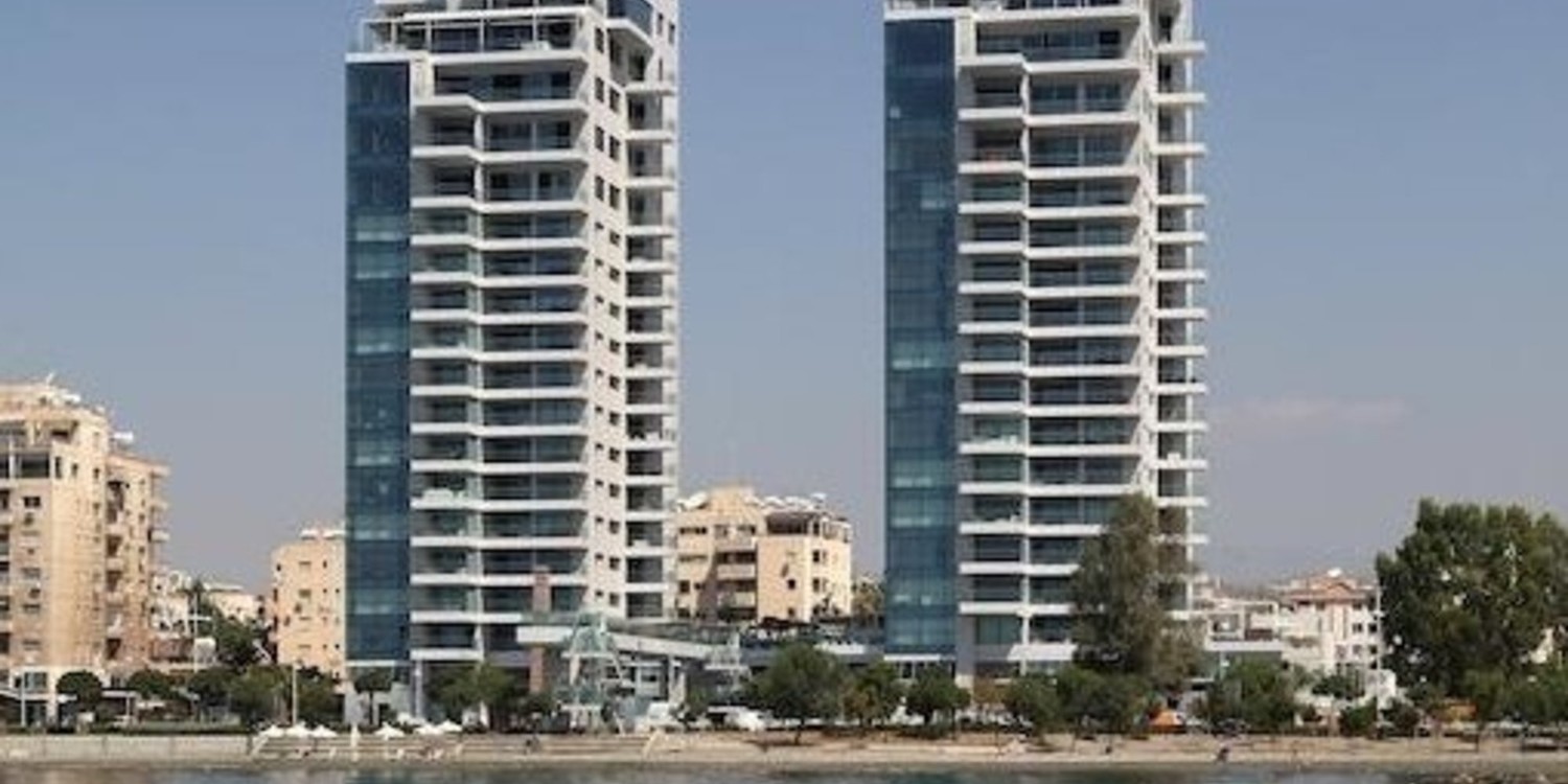 Apartment (Flat) in Neapoli, Limassol with swimming pool