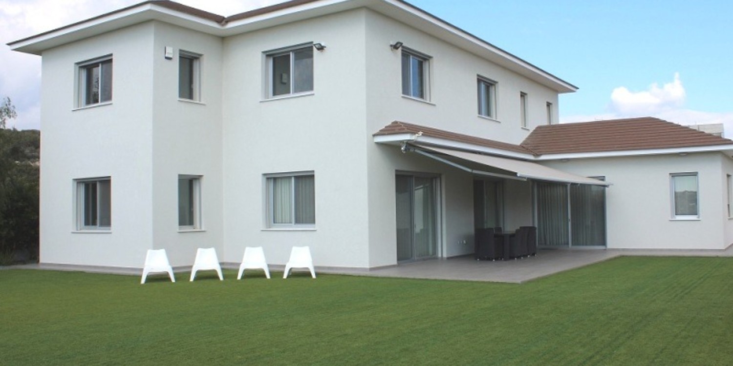 Beautiful 5-Bedroom Villa